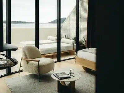Panoramic Room