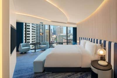 Superior Room, 1 King, City View