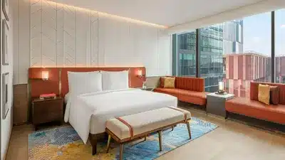 1 King Bed