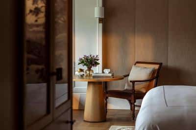 Grand Premier Lakeview Room