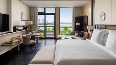 Premier Lake View Room