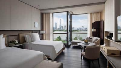 Deluxe Lake View Room - Twin
