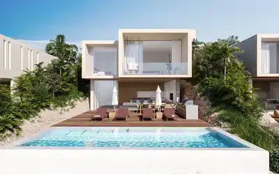 North Shore Three Bedroom Beachfront Beach House