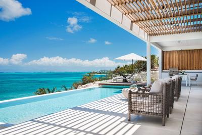 North Shore Five Bedroom Beachfront Villa
