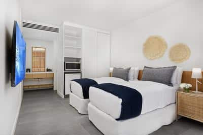 North Bay Two Bedroom Beachfront Beach House  + Two Bedroom Cottage