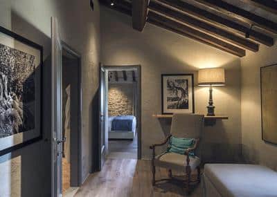Corner Suite