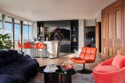 W Suite