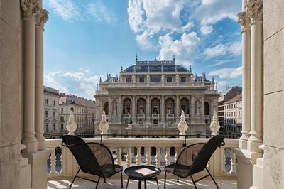 Extreme WOW Presidential Suite