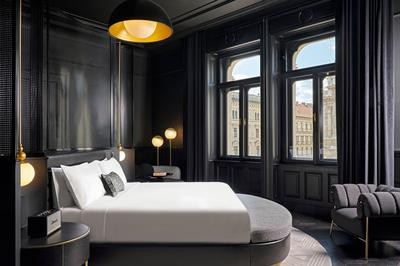 Extreme WOW Presidential Suite