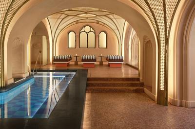 AWAY Spa