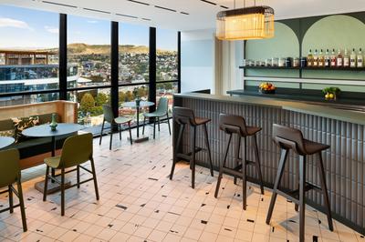 Paragraph Spa - Café