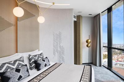 Premium Suite