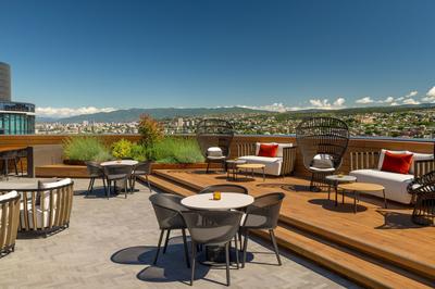 Eary Rooftop Terrace & Bar