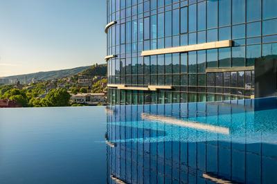 Infinity Swimming Pool