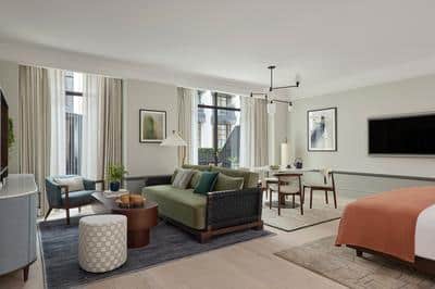 Courtyard Terrace Suite