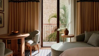 Superior Landmark-View Room