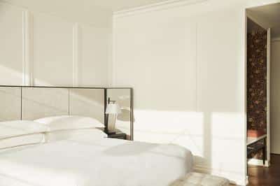 1 King Bed