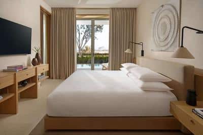 Plunge Pool Suite Resort View with Patio