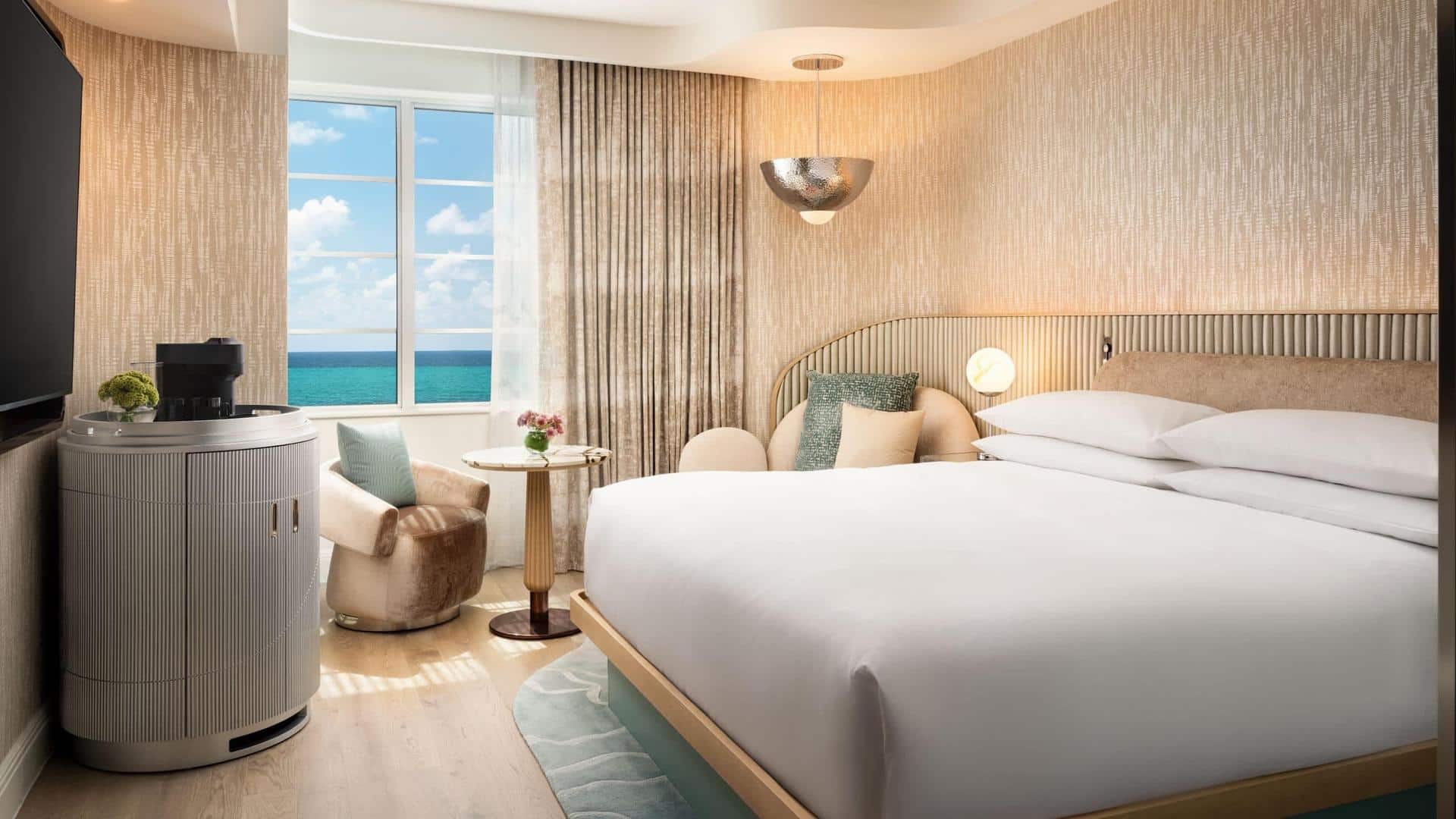 Andaz Suite