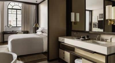 Premier King Room