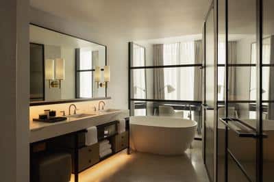 Skyline King Room