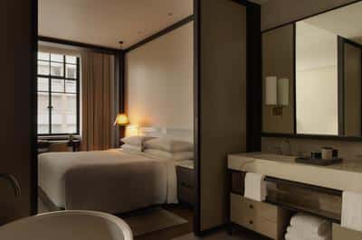 Premier King Room