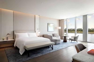 St. Regis Junior Suite