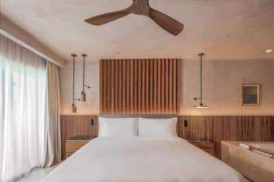 Deluxe Room, 1 King