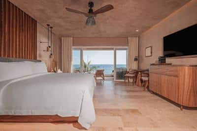 Junior Suite Oceanfront
