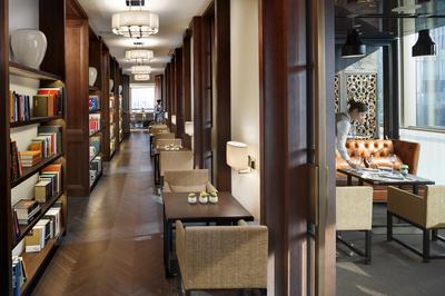 Mandarin Club Lounge