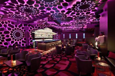 Razzmatazz Cocktail Bar & Lounge
