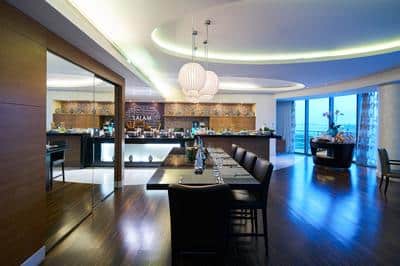 Executive Lounge