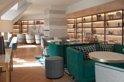 Executive Lounge