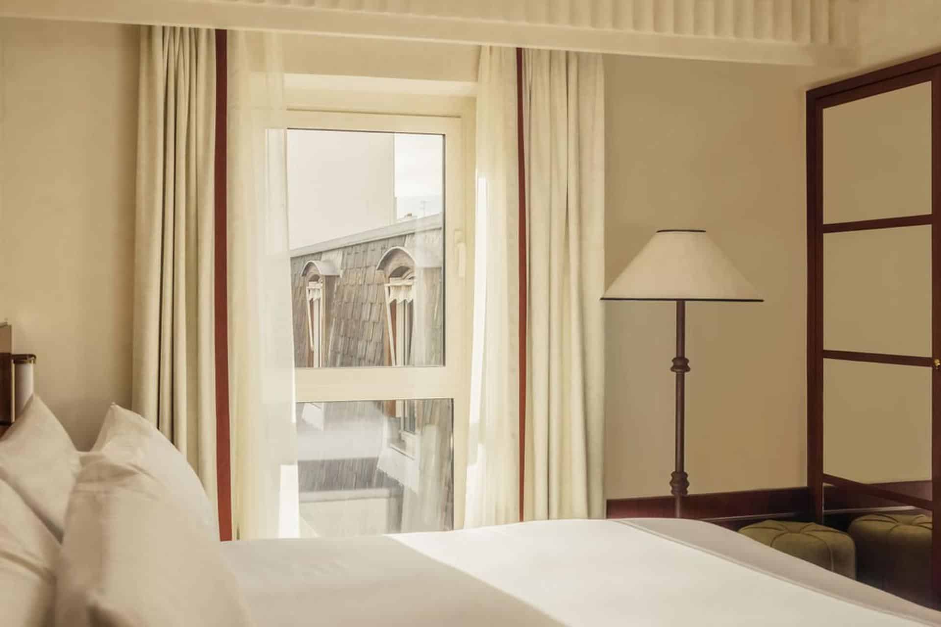 Signature Queen Room