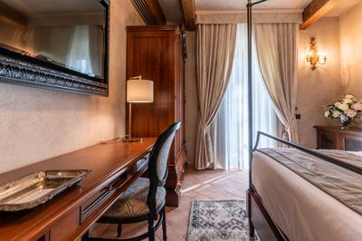 Pool Junior Suite