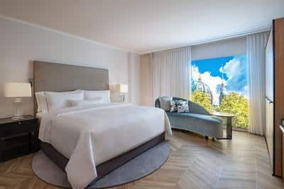 Westin Grand Apartment