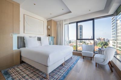 Executive Room Skyline