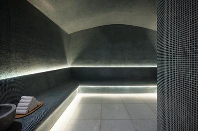 Clarins Spa