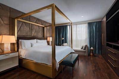 Pinnacle Suite - Bedroom