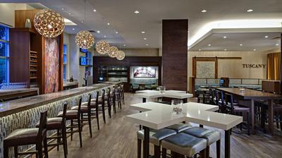Acqua Restaurant & Lounge