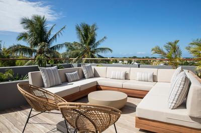 LUX Pool Penthouse