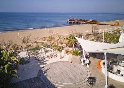 Tangerine Beach Club