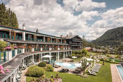 Exterior View Hotel