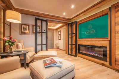 Legends Suite