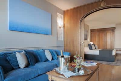 Pool Suite