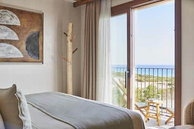 Double Deluxe Room with Front Sea View