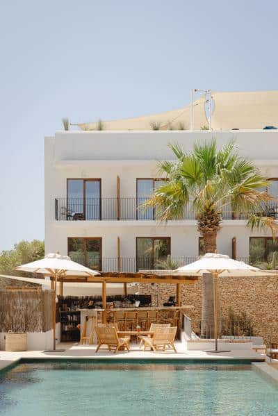 Pool Bar