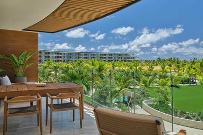 St. Regis One Bedroom Suite