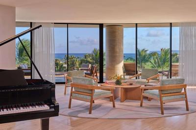 Royal One Bedroom Suite