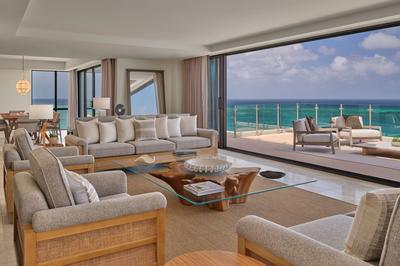 Caroline Astor Presidential Suite Living Room